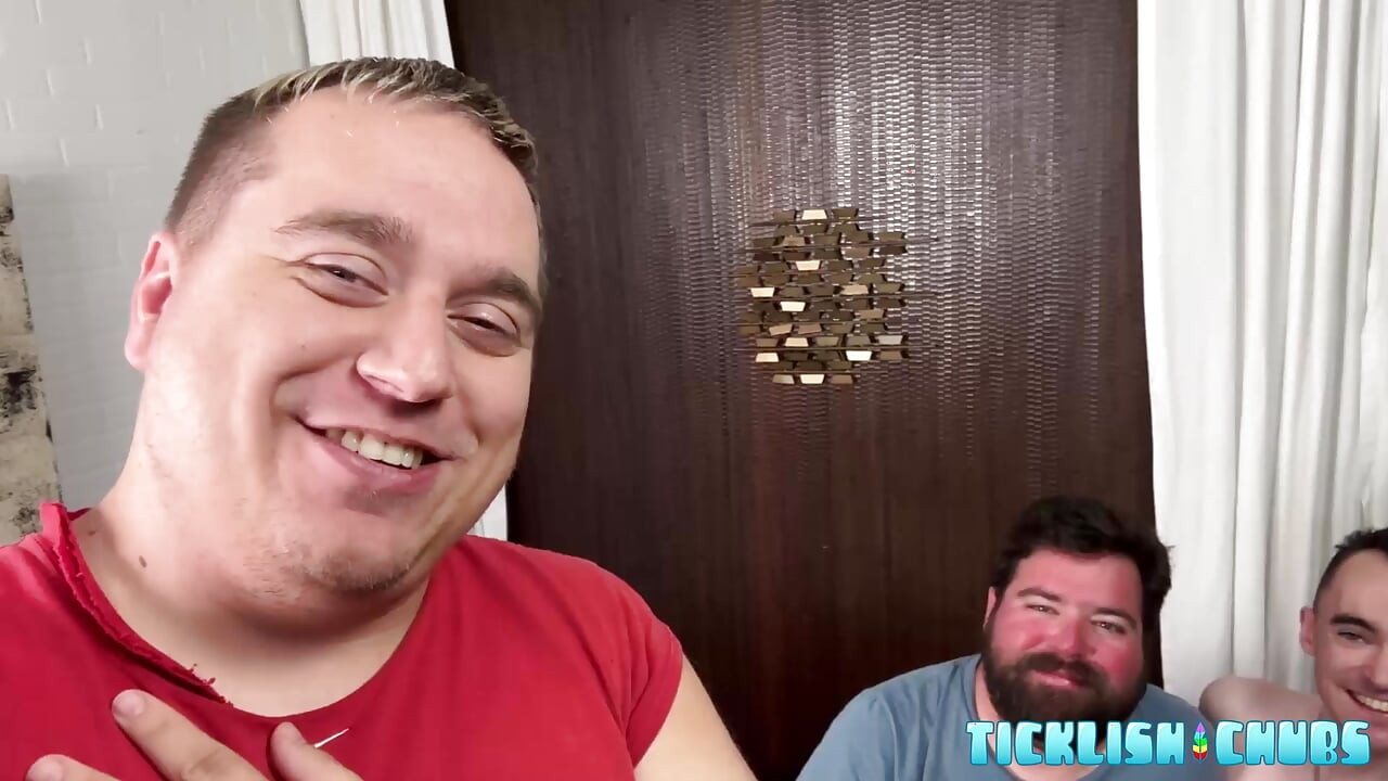 TicklishChubs: Debeljuškasti kapetan Ryan vezan i uništen od strane Matta i njegovih prijatelja