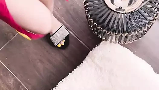 Sevimli bir esmerden komşuya sulu bir sakso (bakış açısı)