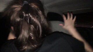 車の中でセックス