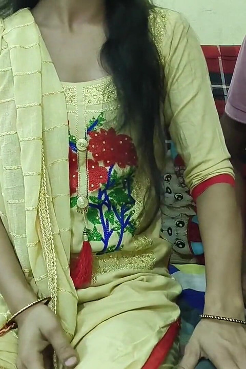 Hintli kadın kayınbiraderi kalın penisini içine aldı