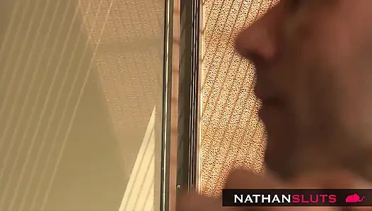 Грубое анальное бурение для худенькой Aliz