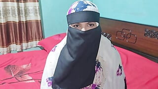 Aunty gave me her pink pussy to fuck, oops