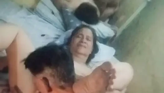 Zaman geldiğinde ilişki her zaman sikişiyor