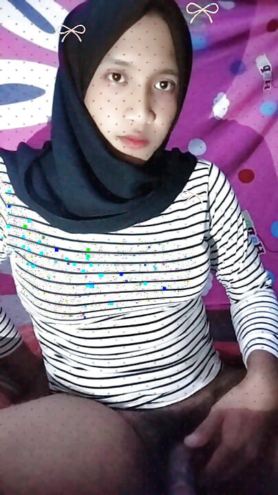 Hijab Is A Beautiful Girl Who Wants To Be Naked
