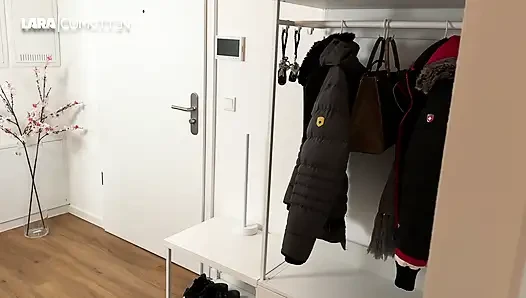 Lara CumKitten: Brazen Fuck and Go | 3 minutes fucked and swallowed everything