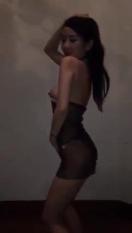 性感的举动