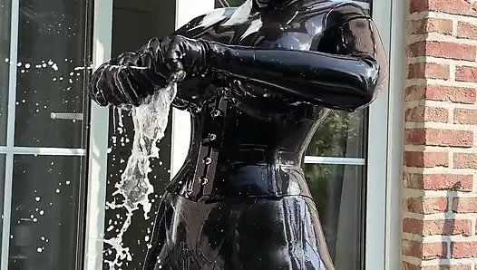 Обычный день в моей латексной жизни