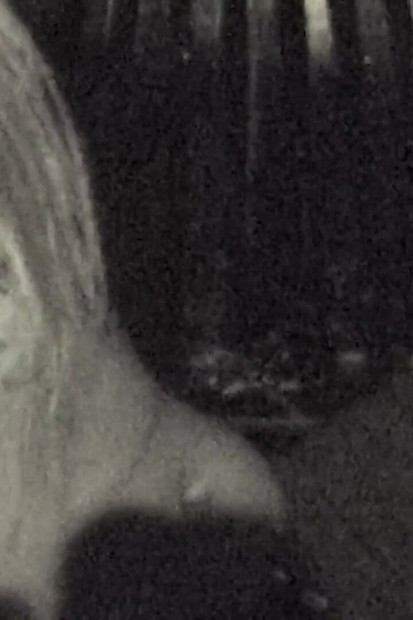 I Made the Cuckold's Wife Get Naked in Public
