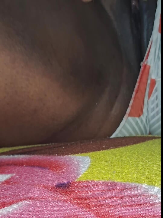 當我一個頑皮的繼母想到她的繼子時變得饑渴時，就會發生這種情況