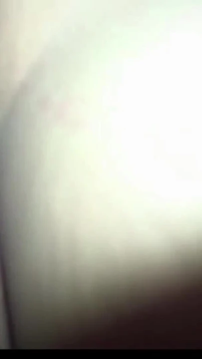 Moment mémorable de « "Une jeune étudiante allemande de 18 ans séduit pour un porno anal amaeur »