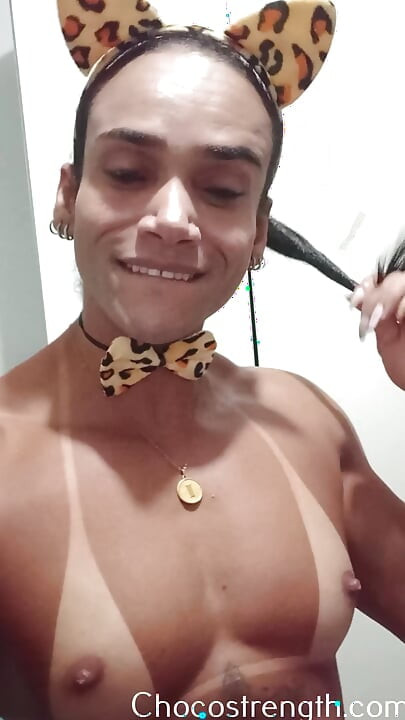 Aproxime-se e sinta seu sentimento esses abdominais pretos