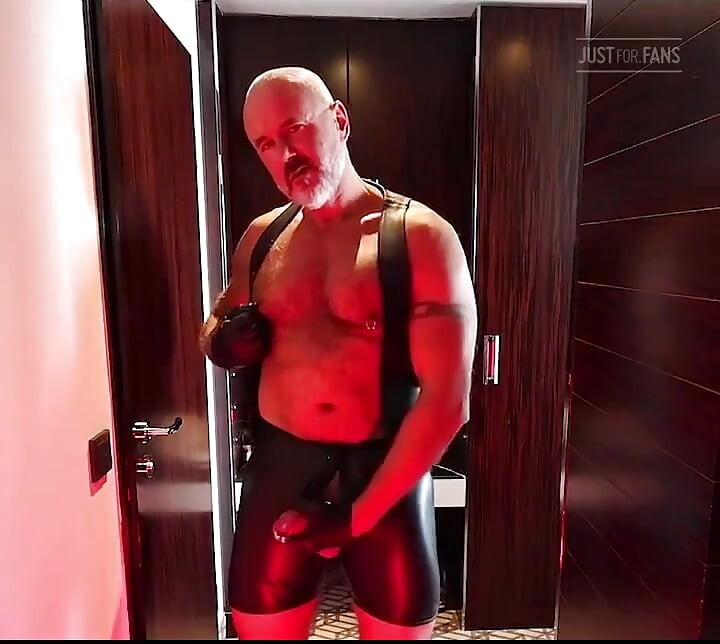 Just Flexing and. a Bit of a Solo
