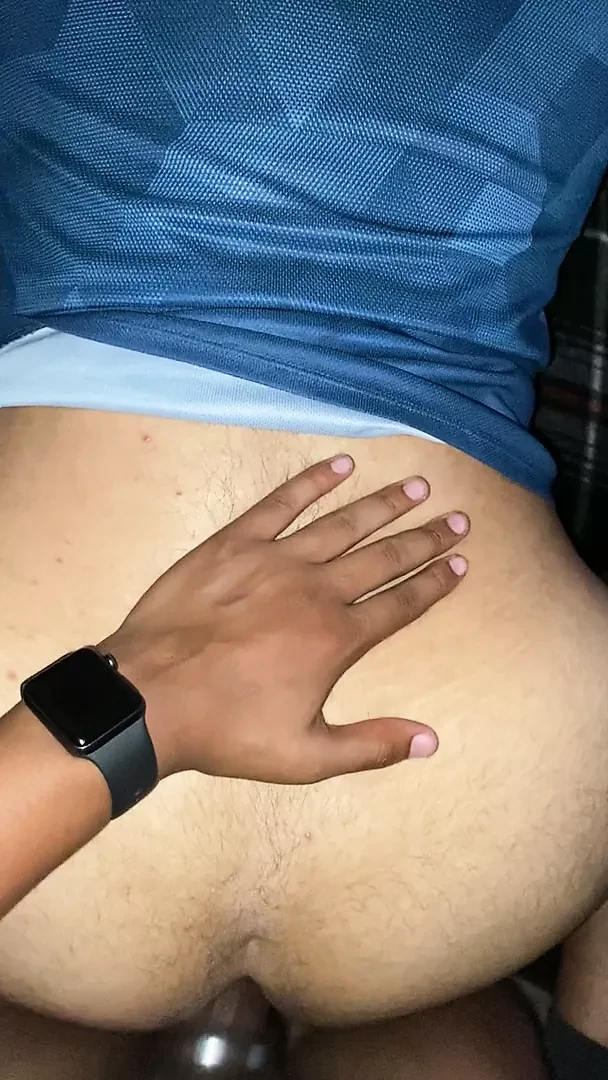 Latino slut with a gaping cunt gets pounded