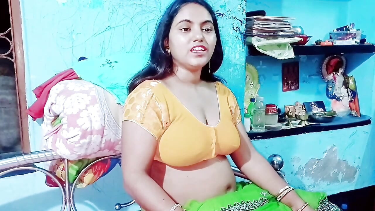 Jija ji ne apne choti sali ki virgin pussy milte hi uski pussy ros nikal diya,pussy ros piya jija ji ne guder ros yammy...