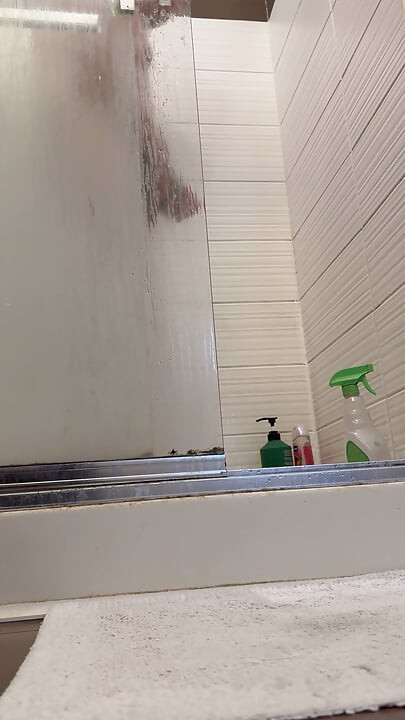 Soaping my ass and flossing my hole