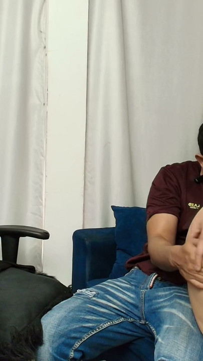 Chị dâu để em địt chị ấy trong phòng khách | Đoạn video ngắn 1