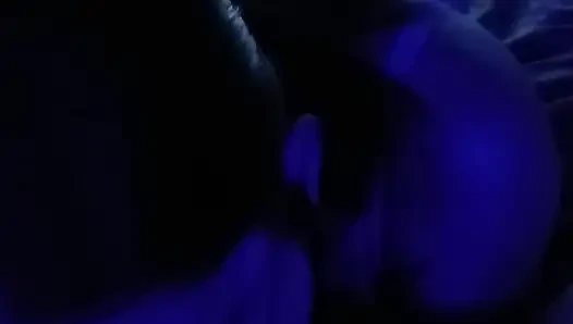 Lagi-lagi milf favorit Anda bersenang-senang
