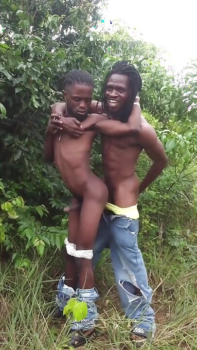 Followed Him to the Bush to Smoke and Ended up Fucking