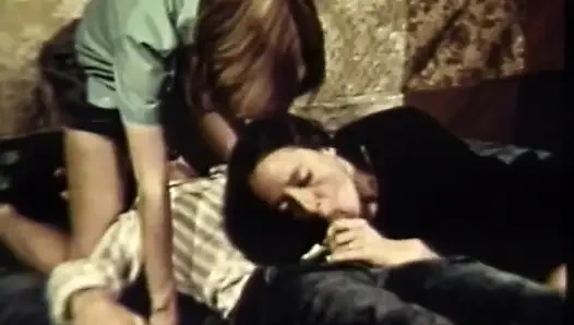 Foursome fucking pussy licking in 69 position