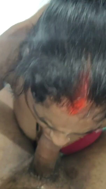 Con vợ dâm đãng của anh ta bú cu to đến khi tinh trùng bắn vào miệng video hindi desi | Clip 2
