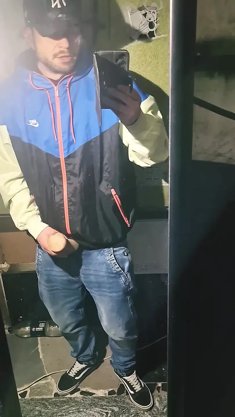 私はミラーで大きな負荷をイク