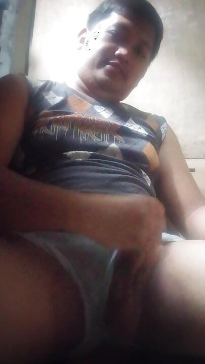 Hiding myself to masturbate until I cum