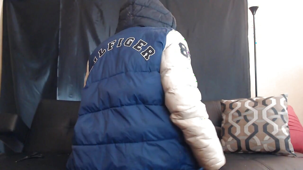 Destroying thick winter coat