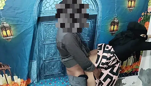 Gadis muslim lagi ngocok kontol dan dientot habis-habisan tanpa editan