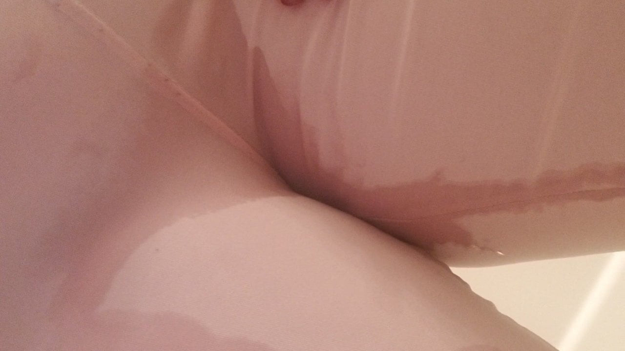 Pissing in pink