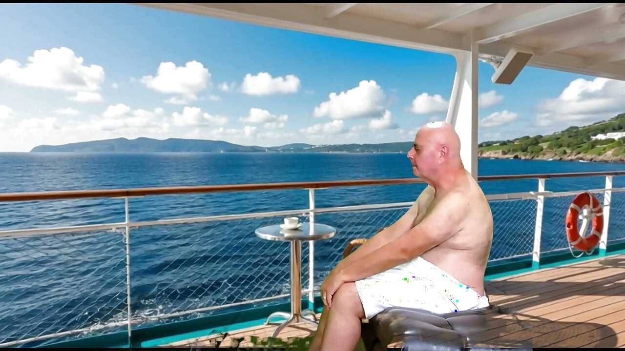 PLIMBARE SEXUALĂ CU BARCA PE MARE CU ADAMANDEVE ȘI LUPO