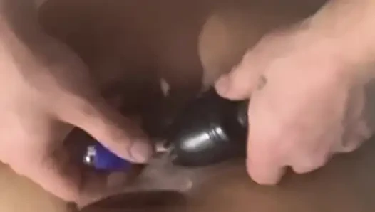 Memerah kontol bwc-nya lalu disodok