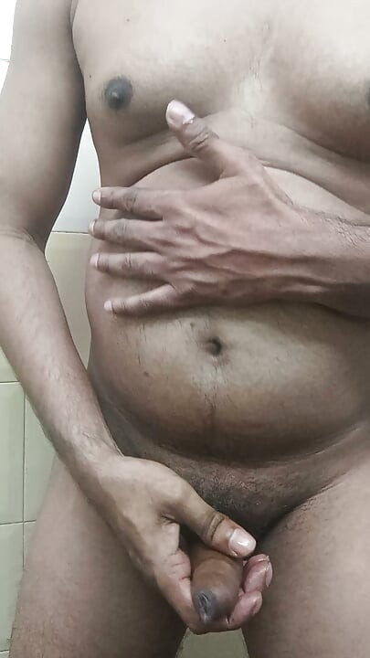 デシボーイがマスターベーションとセックスをしている