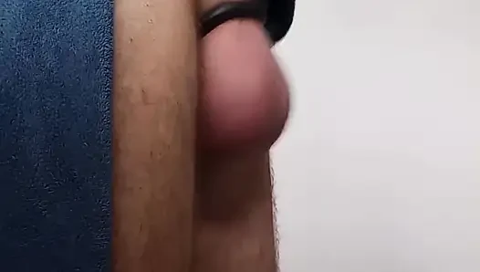 Salin dolu taşaklar ve yarak halkaları