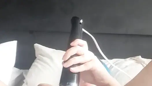 Orta yaşlı seksi kadın sihirli değnek