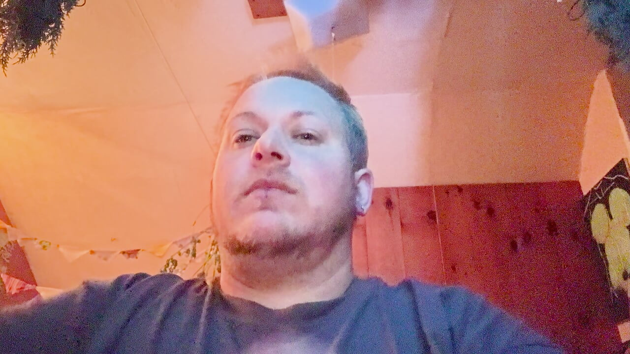 Oglądaj mnie - Transgender POV - Gaming