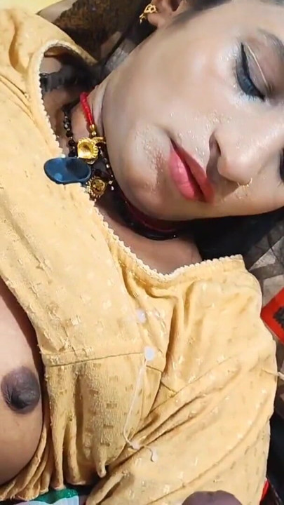 Anal hole- "Dr. sahab mota Auzaar dalo gand me", Doctor ne dala bhabhi ki gand me Thermometer or lund dalkr chudai ki… | Clip 3