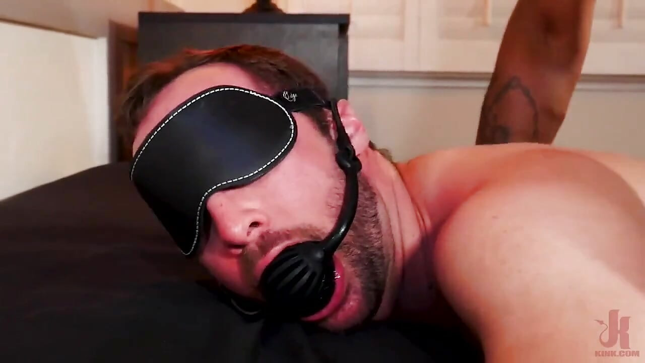 Výměna rolí August Alexander bere na starost surový