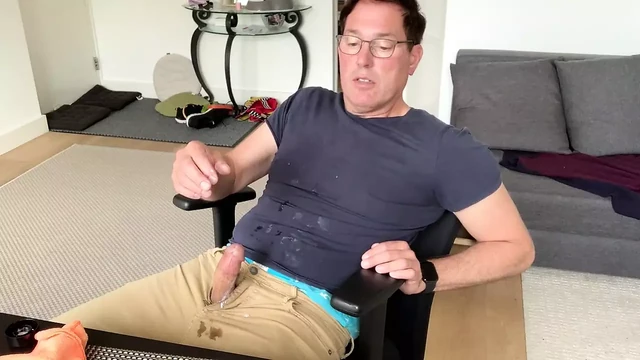Long, messy, cummy bate session at home.