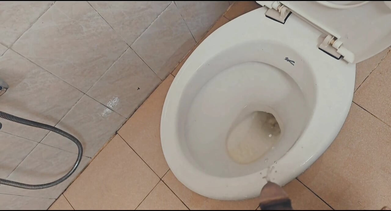 Pakinoon Did Not Cum For A Week, So He Had Huge Masturbate With Intense Moan In The Bathroom, Cummed Lot & Took His Bath
