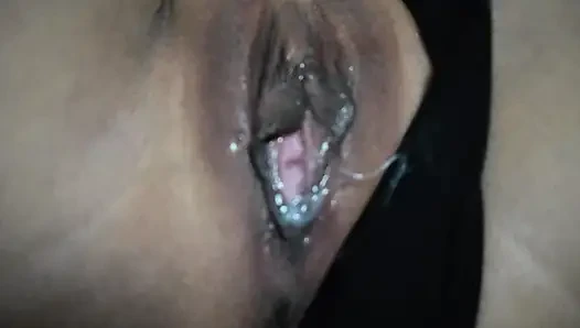 Bruce Ventura pornosu izlerken mastürbasyon yapıyorum