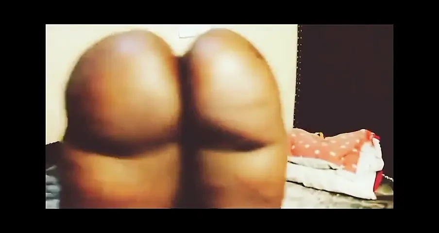 SSBBW doggy style oljad röv spridning med pruttar