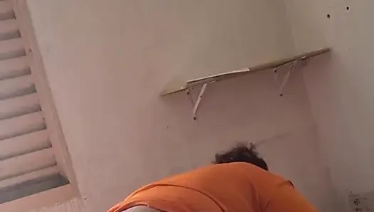 Büyük memeli üvey anne binmeyi biliyor