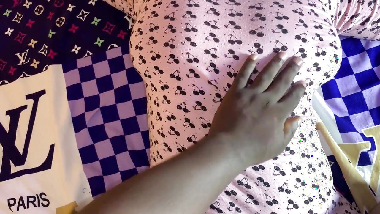 Min nye ven besøger mig og kunne ikke modsætte sig min pik