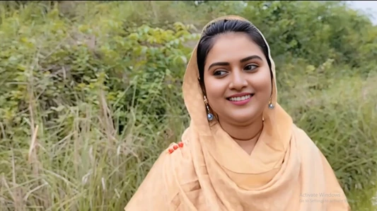 Video seks anal ganas kakak ipar india yang cantik di luar ruangan 01
