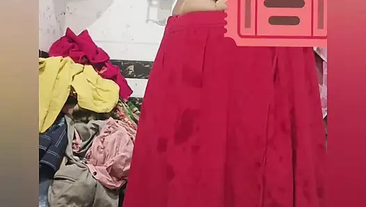 Прия Бхабхи снимает сексуальное видео