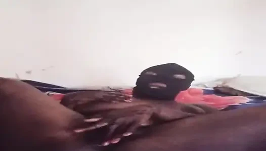 Minik küçük dans ve mastubating