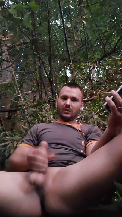 Дрочит В Кустах Видео Дрочит В Кустах Видео