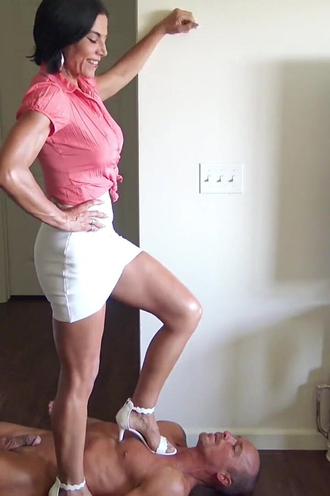 Humiliating the Foot Loser!