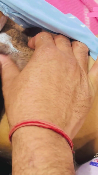 אחי החורג הוא זיין קשוח | קליפ 2