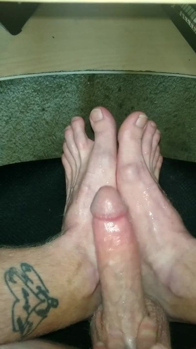 CUM ON FEET